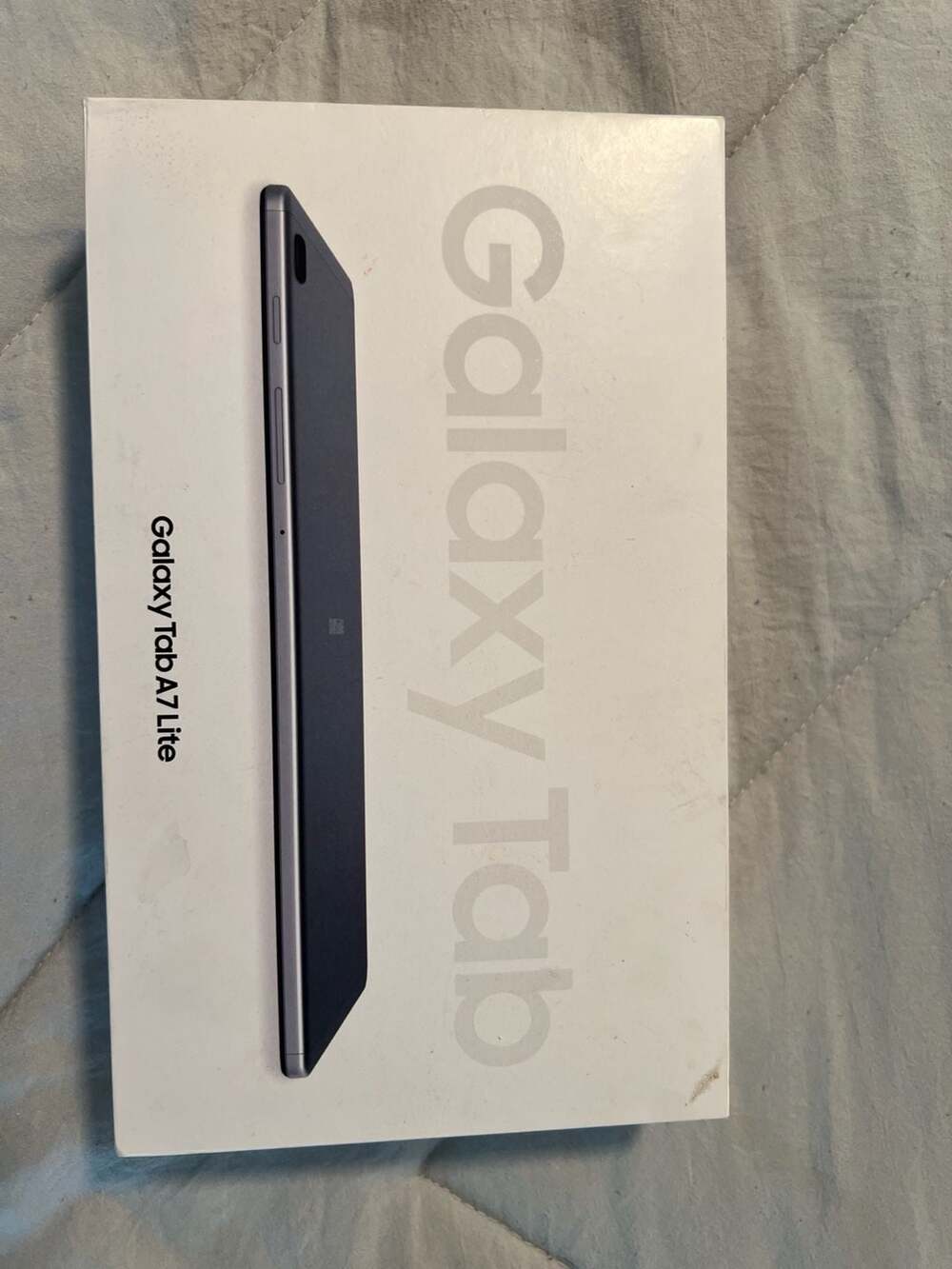 Tab A7 Lite 8.7" 32GB Dark Gray Tablet SM-T220 with Case